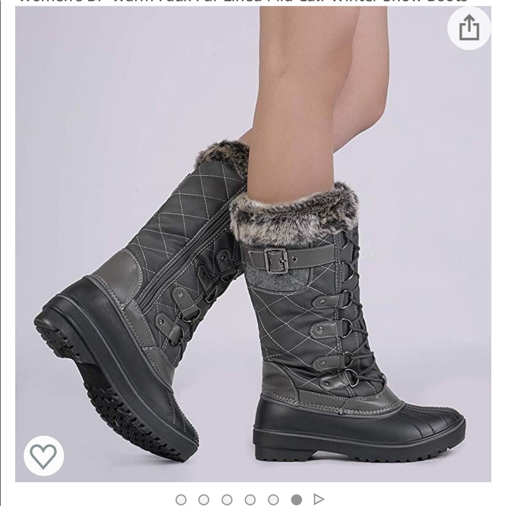 Dream Paris fur lined lace up boots sz 9 grey Eva